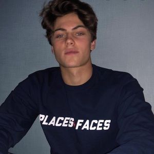 Meet your Posher, Roy